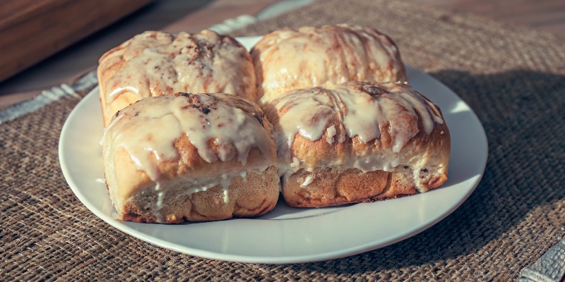 CHEESY GARLIC MILK BUNS
