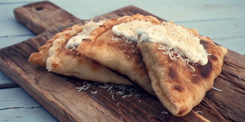 HUNGARIAN LÁNGOS WITH GARLIC & CHEESE