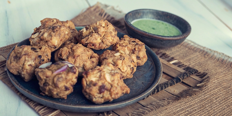 CLASSIC VEGETABLE PAKORAS