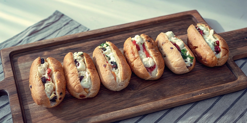 FARMER’S CHEESE KHACHAPURI ROLLS